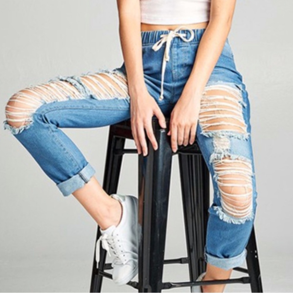 Active USA Serena Distressed Skinny Crop Jeans Medium Wash Drawstring NWT